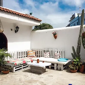 https://casa-antonia-guest-house.tenerifehoteles.net